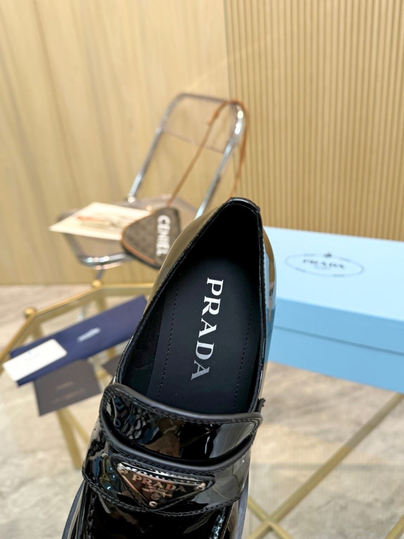Pra*a heeled shoes